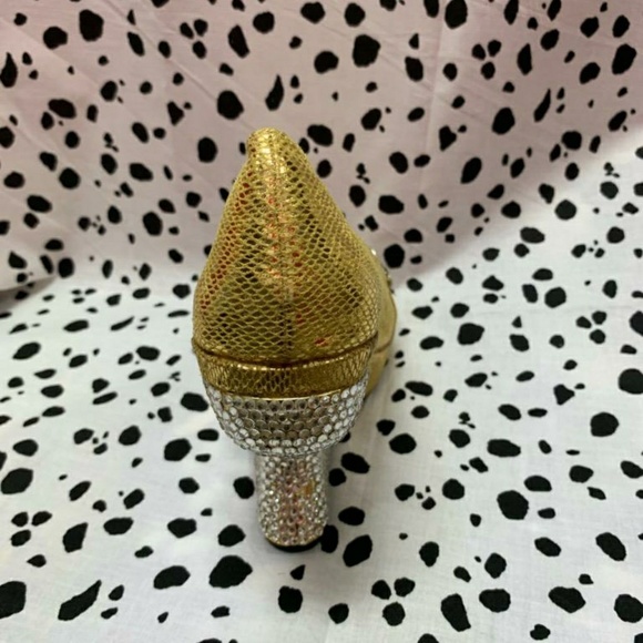 Shoes - Picture 3 of 3